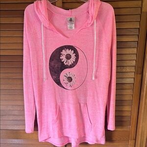 Jerry Leigh Apparel Pink Hooded Pullover with Yin Yang Daisy Juniors Size XXL 19